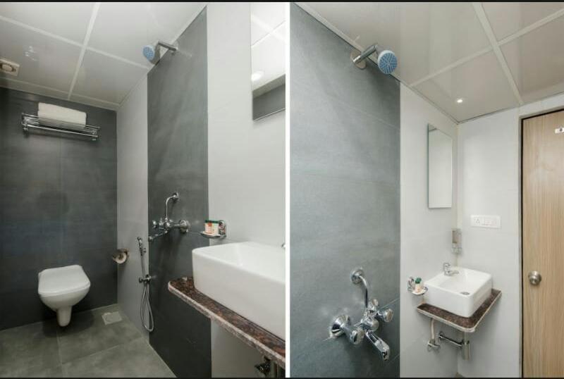Hotel Time Gold Near Domestics Airport Mumbai Bagian luar foto